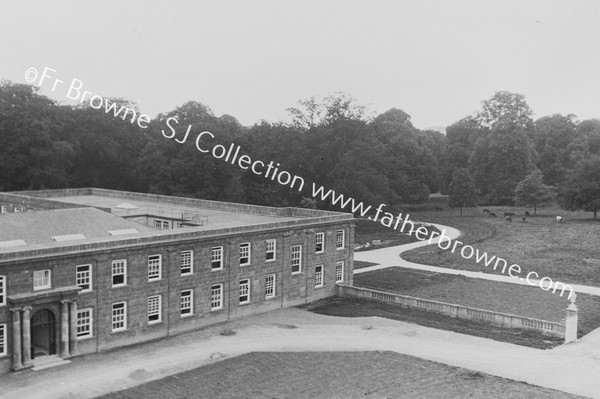 HEYTHORP HALL REFECTORY THEOLOGIANS FROM ROOF